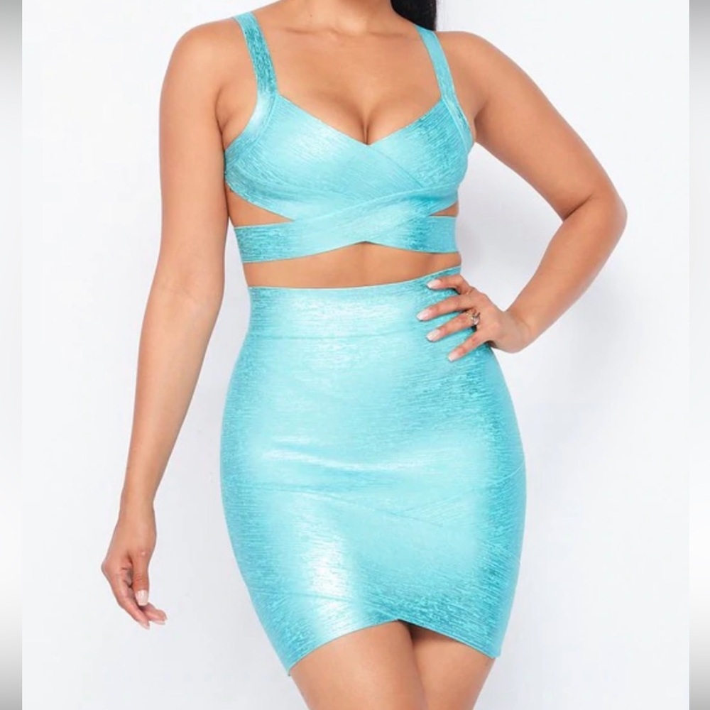 Fashion Nova Looks Amazing Mint Green Blue Bandage 2 piece Skirt Set size Small